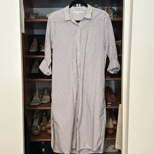 XiRENA White and Navy Striped Long Sleeve Shirt Dress